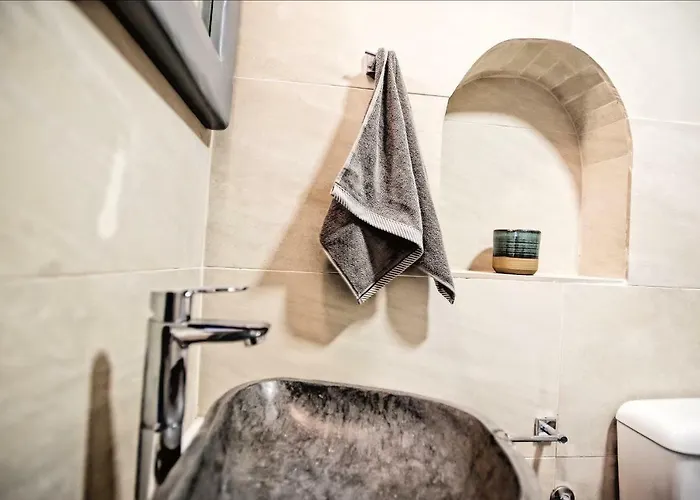 Myconian Brothers Άνω Μερά